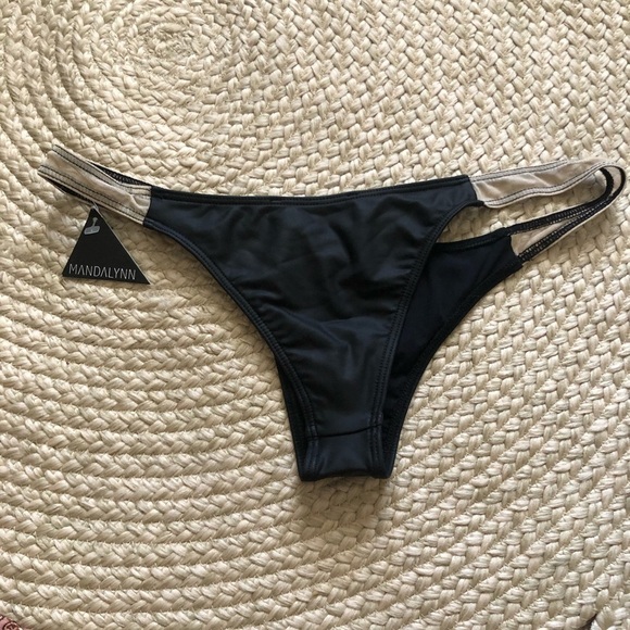 NWT mandalynn madison mesh side bikini bottom - Picture 5 of 5